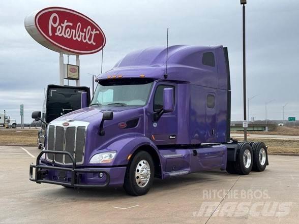 Peterbilt 579 Trekkers