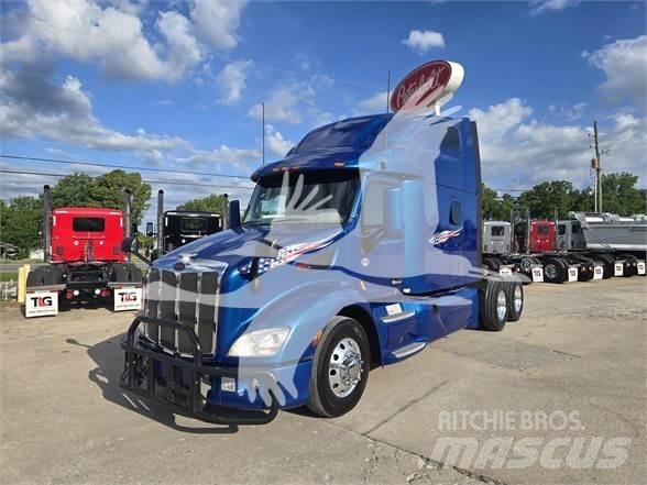 Peterbilt 579 Trekkers