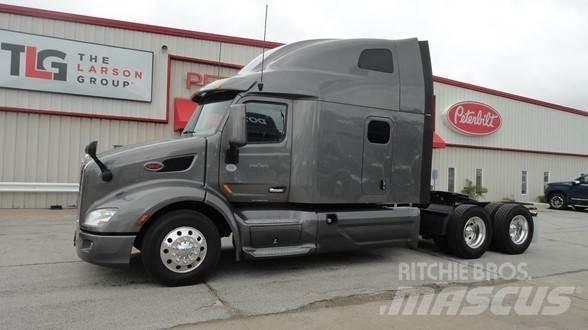 Peterbilt 579 Trekkers