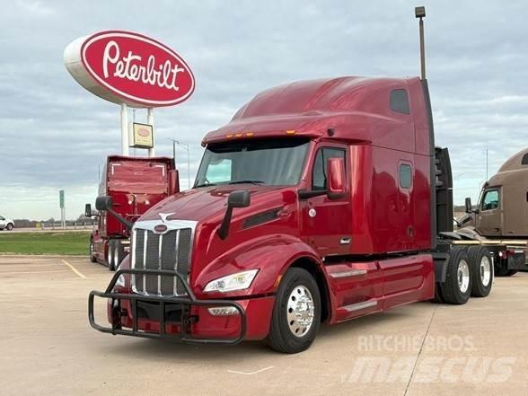 Peterbilt 579 Trekkers
