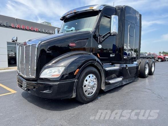 Peterbilt 579 Trekkers
