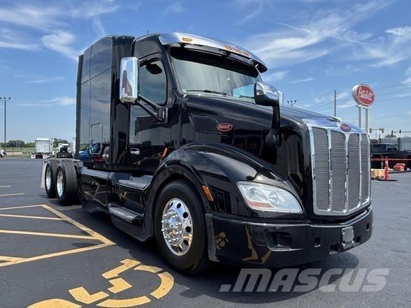 Peterbilt 579 Trekkers