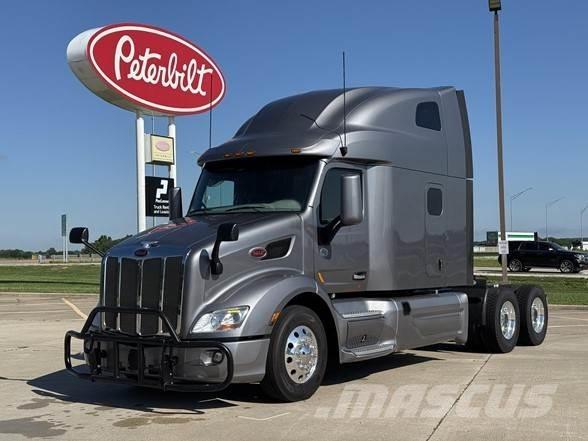 Peterbilt 579 Trekkers