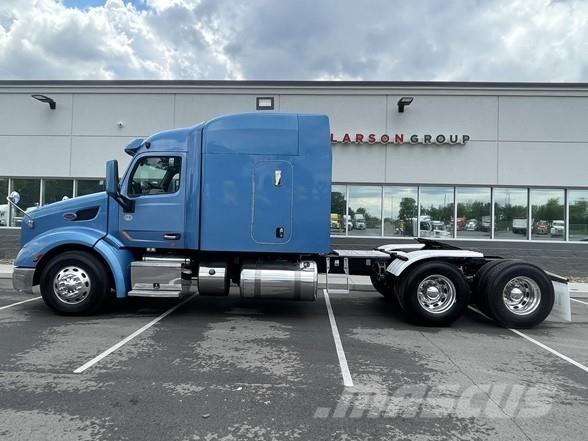 Peterbilt 579 Trekkers