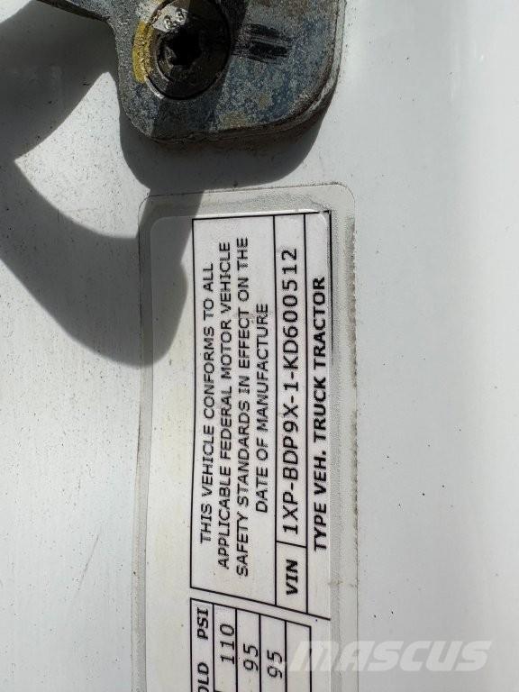 Peterbilt 579 Trekkers