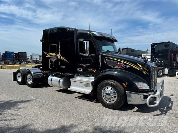 Peterbilt 579 Trekkers