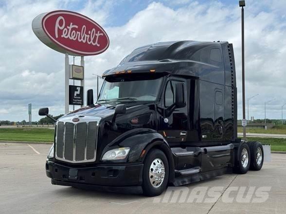 Peterbilt 579 Trekkers