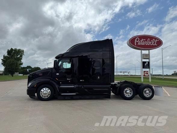 Peterbilt 579 Trekkers