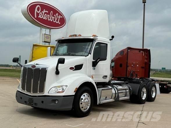 Peterbilt 579 Trekkers