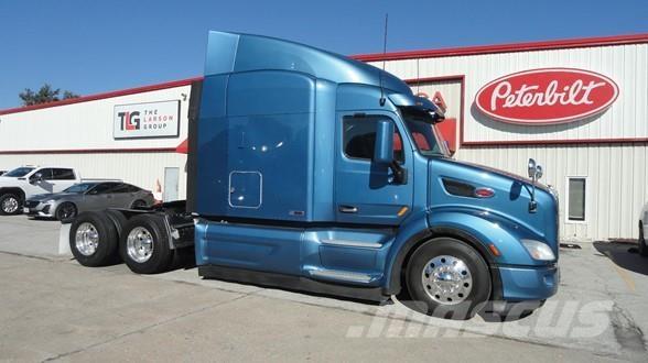 Peterbilt 579 Trekkers