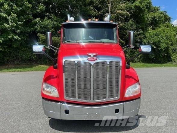 Peterbilt 579 Trekkers