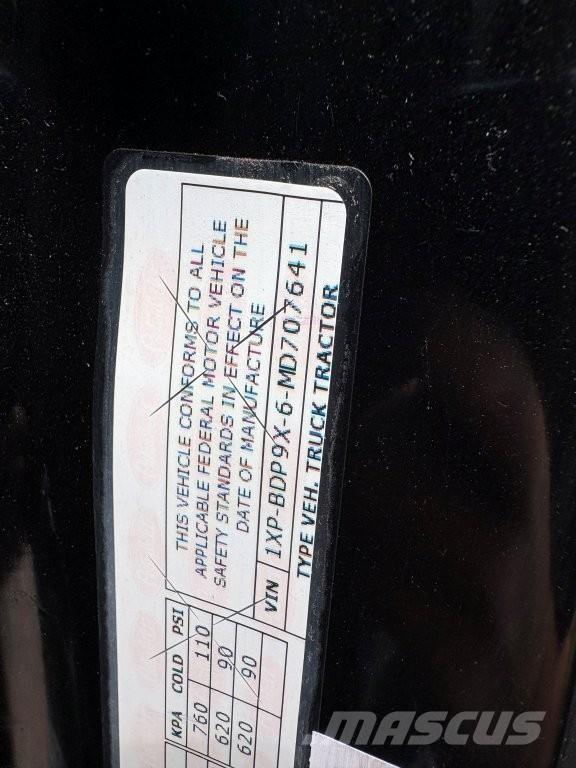 Peterbilt 579 Trekkers