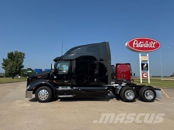Peterbilt 579 Trekkers