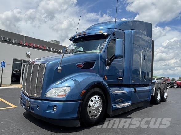 Peterbilt 579 Trekkers