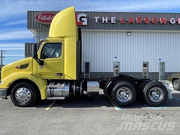 Peterbilt 579 Trekkers