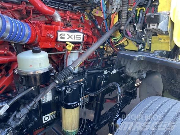 Peterbilt 579 Trekkers