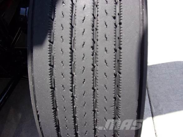 Peterbilt 579 Trekkers