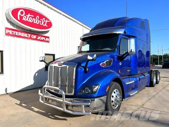 Peterbilt 579 Trekkers