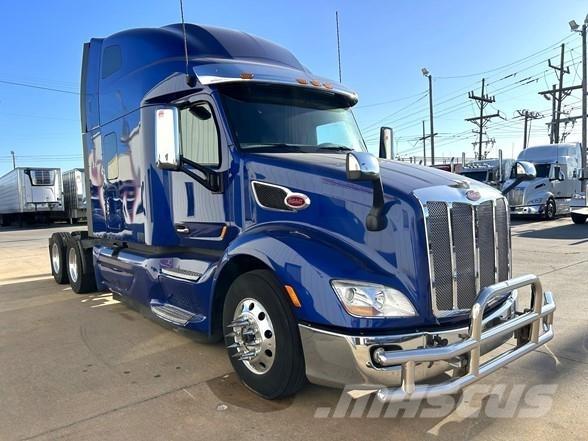 Peterbilt 579 Trekkers