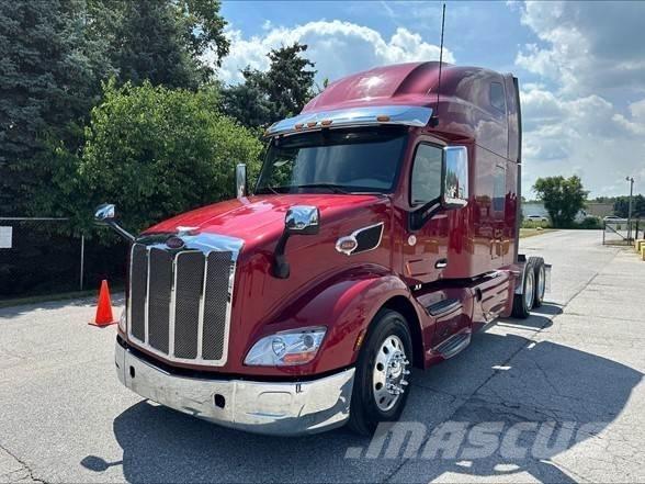 Peterbilt 579 Trekkers