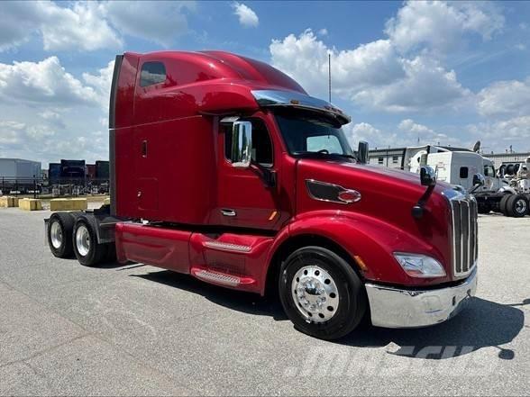 Peterbilt 579 Trekkers