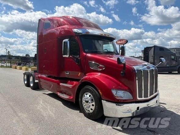 Peterbilt 579 Trekkers