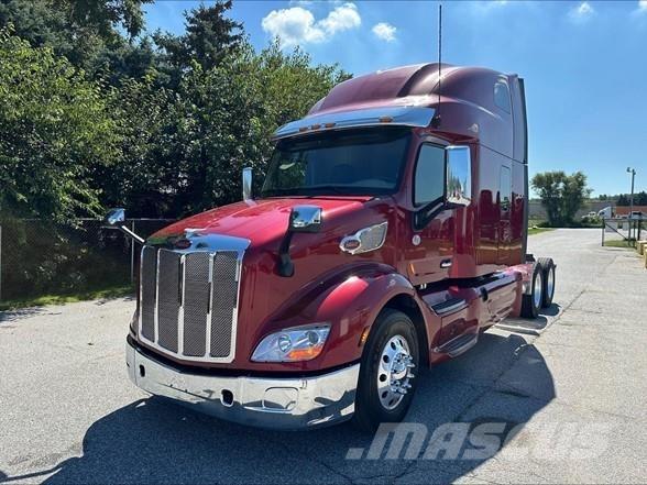Peterbilt 579 Trekkers