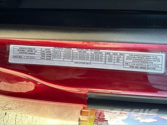 Peterbilt 579 Trekkers