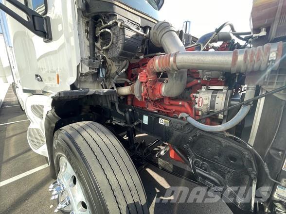 Peterbilt 579 Trekkers