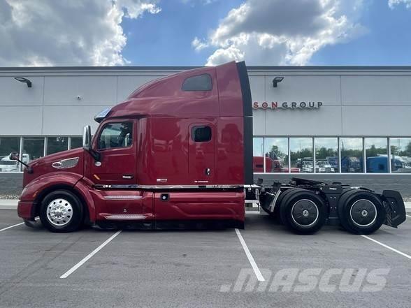 Peterbilt 579 Trekkers