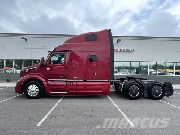 Peterbilt 579 Trekkers