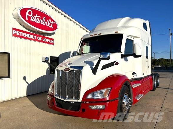 Peterbilt 579 Trekkers