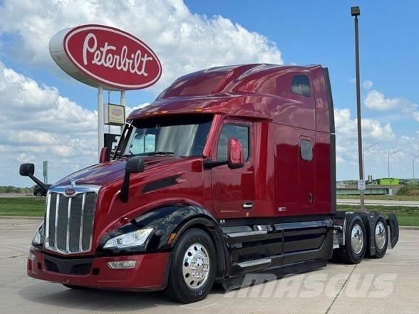 Peterbilt 579 Trekkers