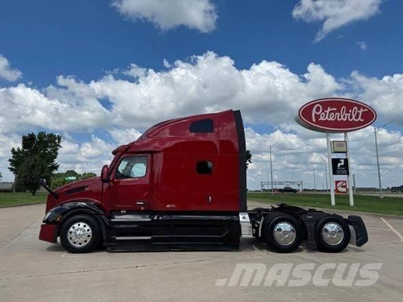 Peterbilt 579 Trekkers