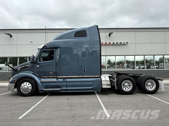Peterbilt 579 Trekkers