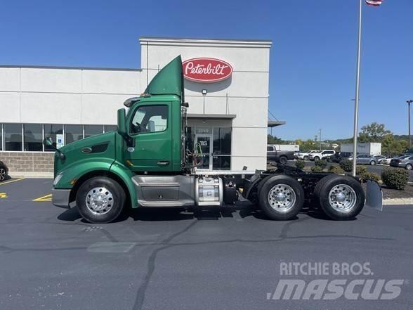 Peterbilt 579 Trekkers