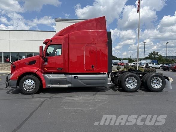 Peterbilt 579 Trekkers