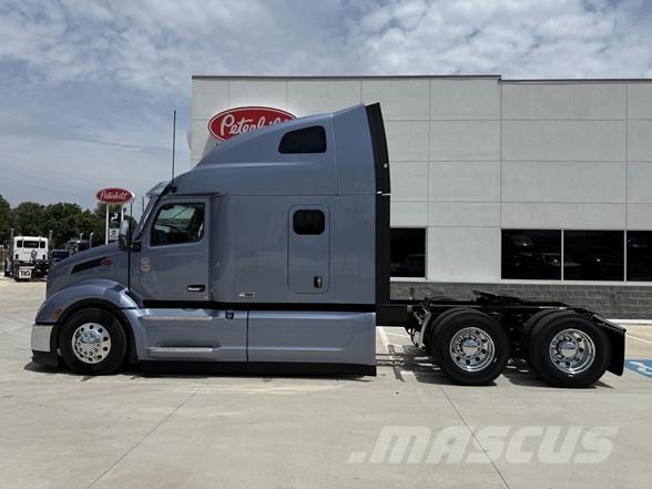 Peterbilt 579 Trekkers