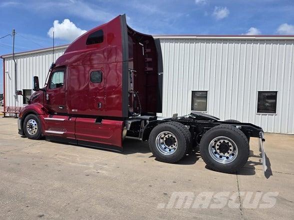 Peterbilt 579 Trekkers