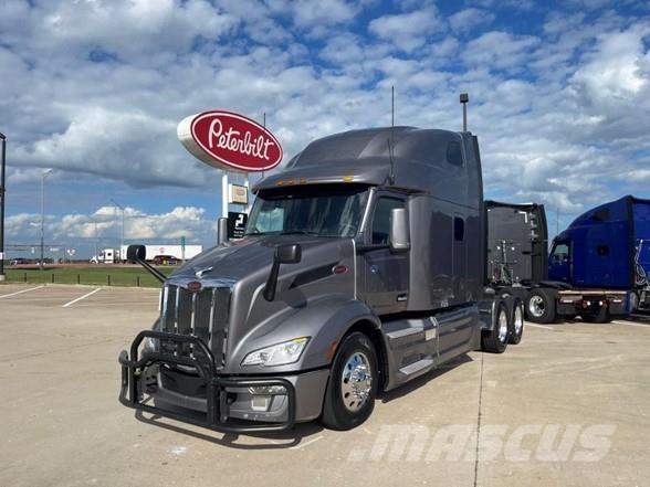 Peterbilt 579 Trekkers
