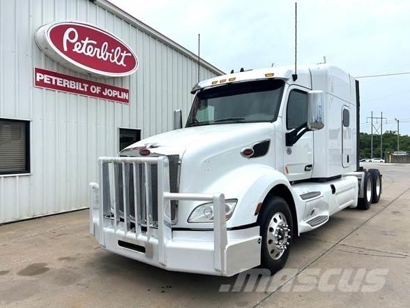 Peterbilt 579 Trekkers