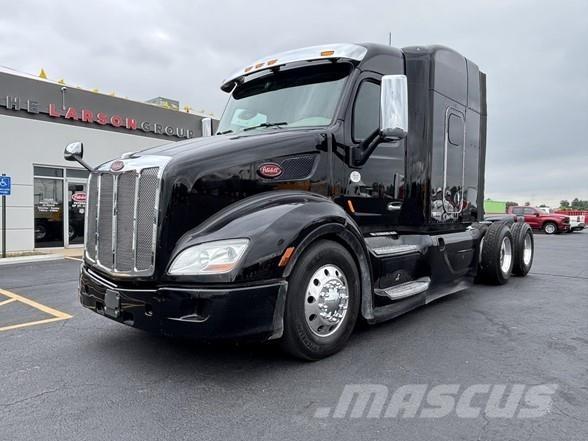 Peterbilt 579 Trekkers