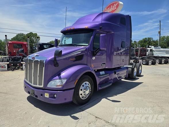 Peterbilt 579 Trekkers