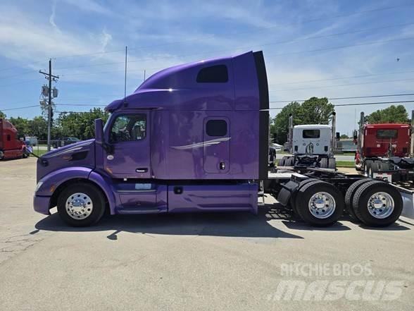 Peterbilt 579 Trekkers