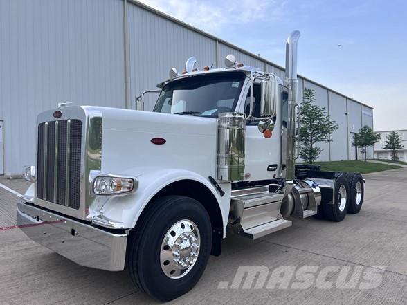Peterbilt 589 Trekkers