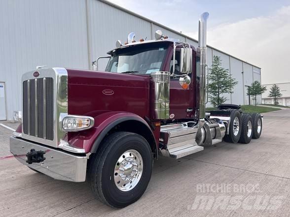 Peterbilt 589 Trekkers