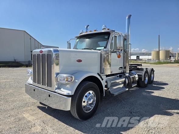 Peterbilt 589 Trekkers