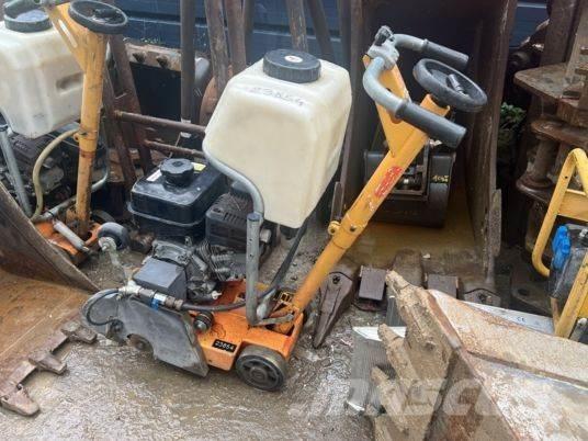  Scie à sol HUSQVARNA Bouw - Overige