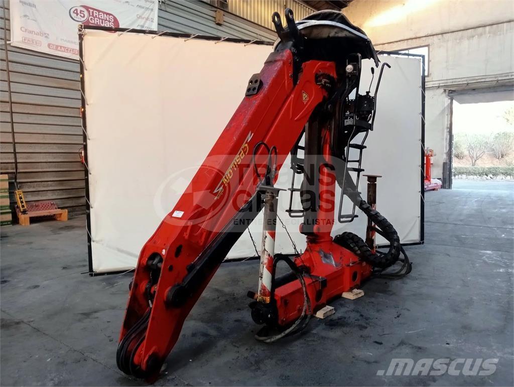 Epsilon M120Z96 Kranen en laders