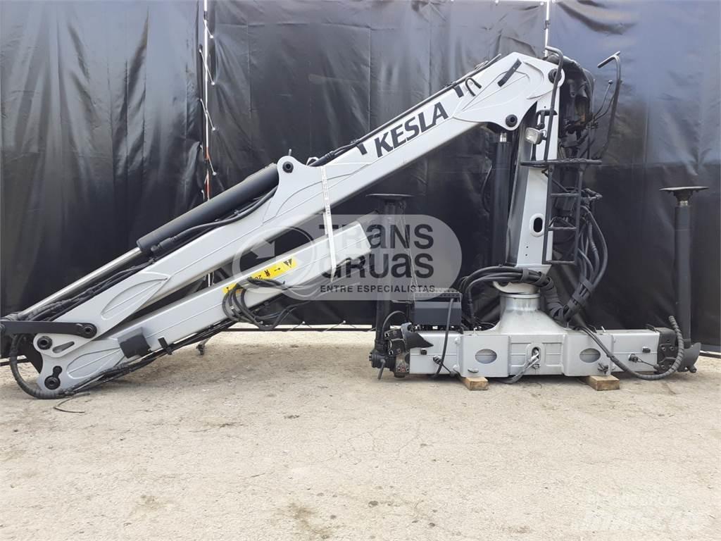 Kesla 2009L Kranen en laders